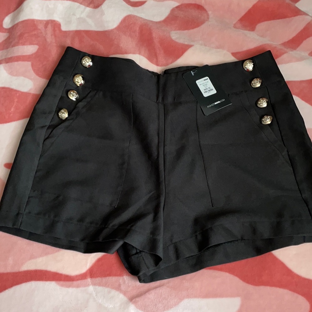 Fashion nova shorts